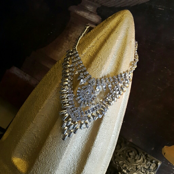 ❤NWT Extravagant Boho Tribal necklace - Picture 4 of 4