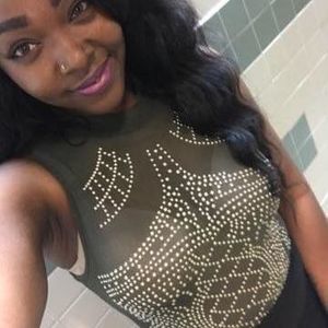 Meet your Posher, Mia