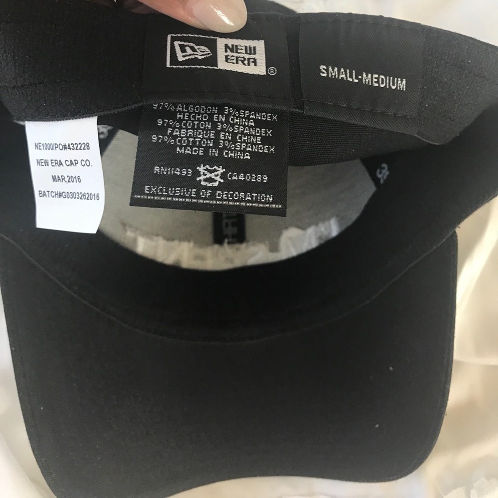 Hat - Picture 4 of 4