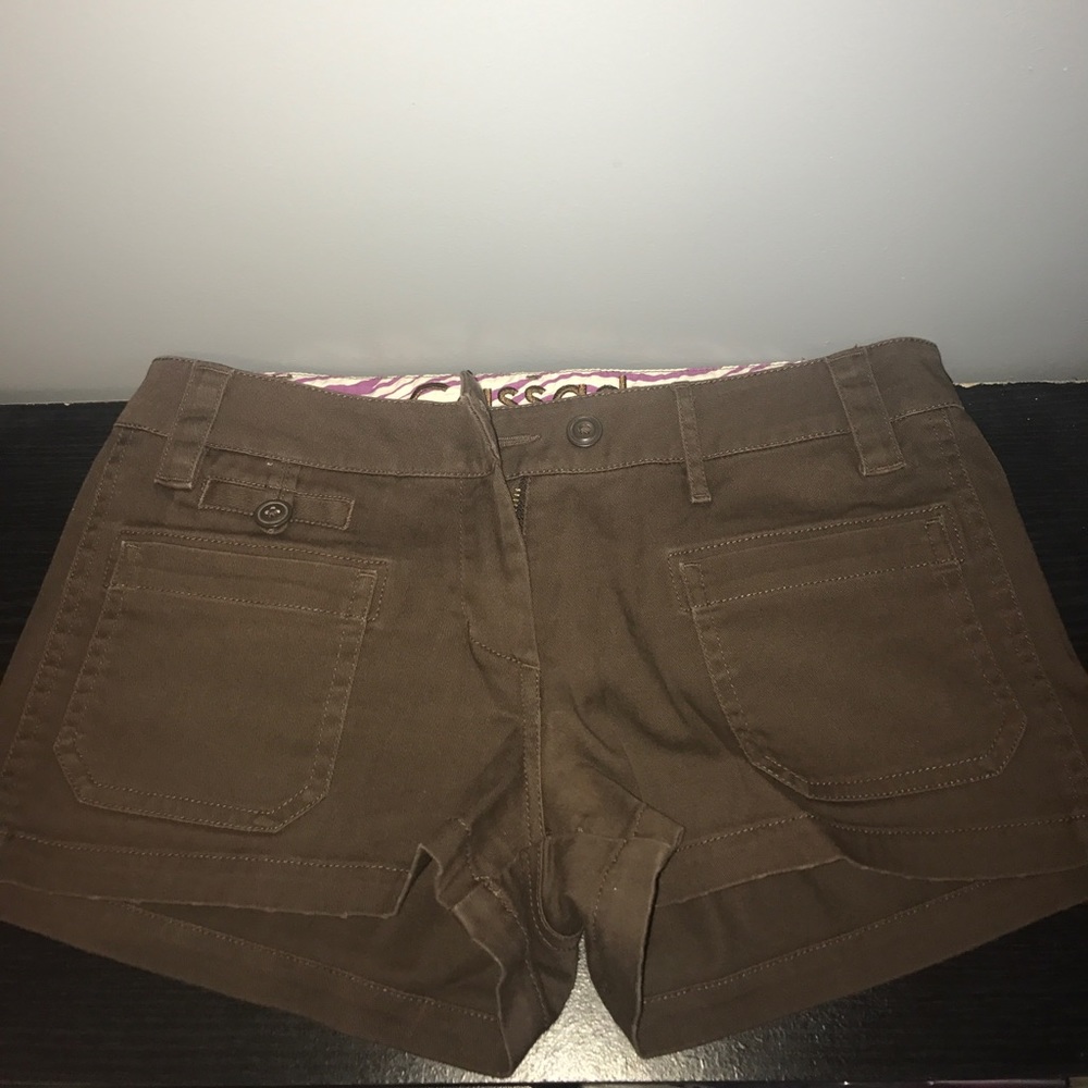 Brown delias shorts