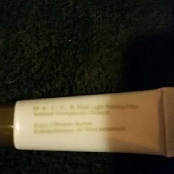 Becca's First light priming filter - Picture 2 of 2