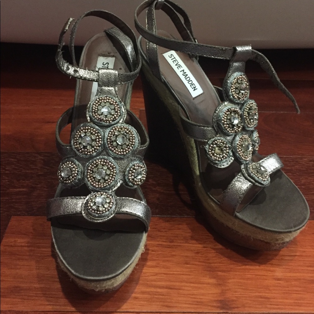 GORGEOUS Bedazzled Steve Madden wedges