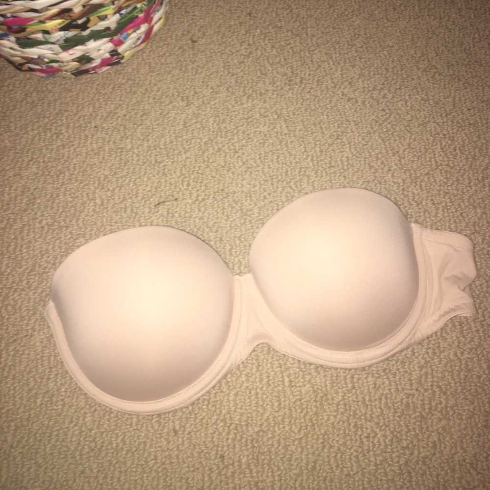 Nude Victoria's Secret strapless push up bra