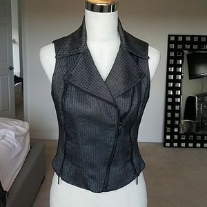 Bebe Tailored Moto Zip Vest