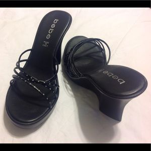 🆕🆕Bebe Glitter Wedges‼️