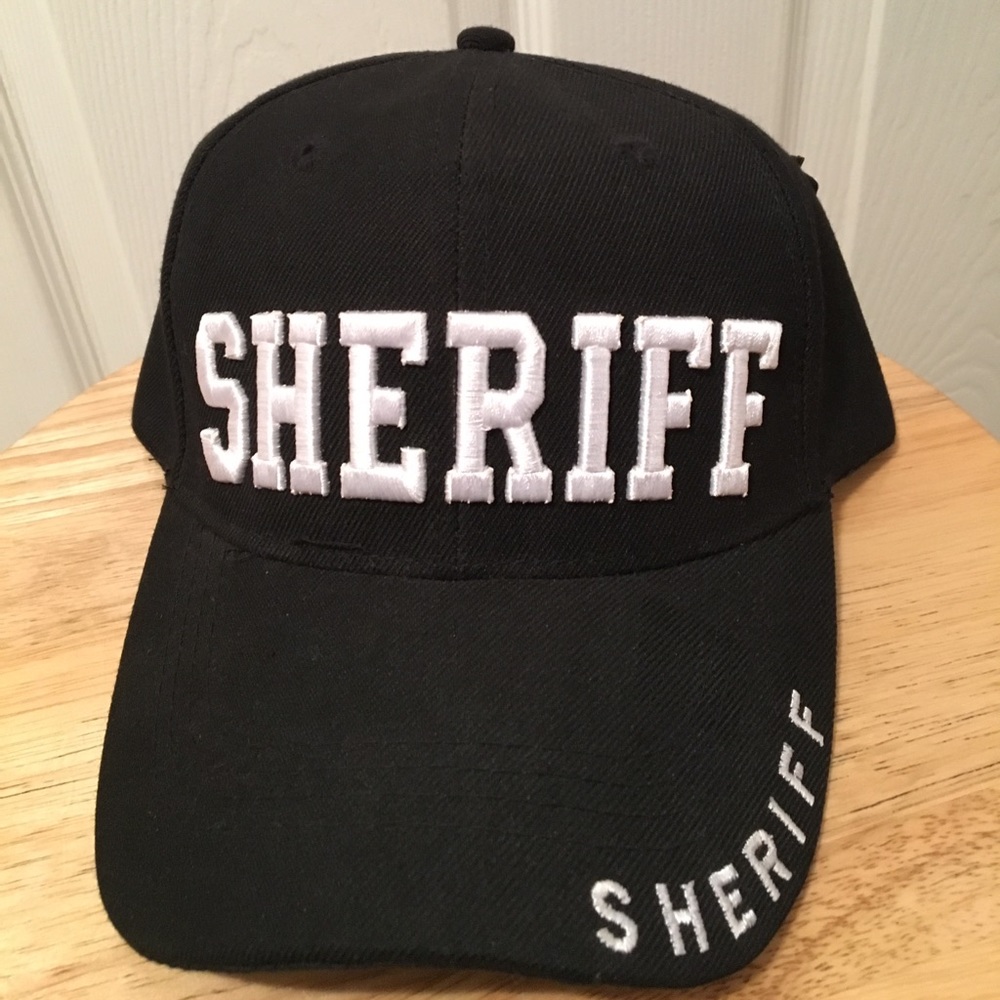 Black baseball hat