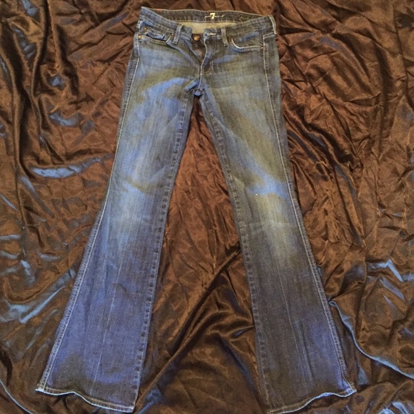 7FAMK - Picture 2 of 2