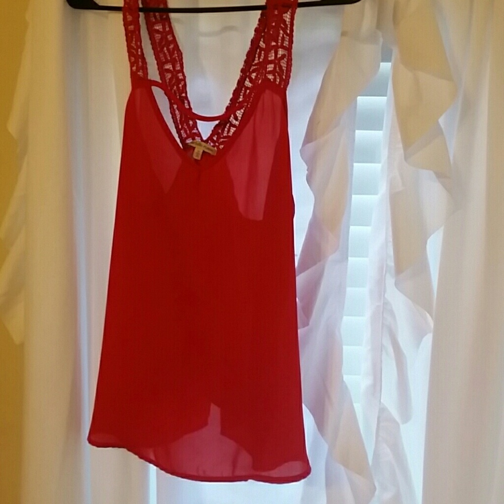 Open back medium top