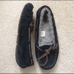 black/gray Ugg moccasins- size 6