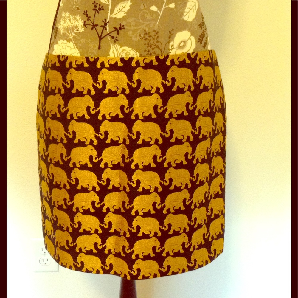 Black and gold jacquard mini skirt