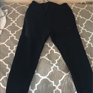 Nike joggers size M