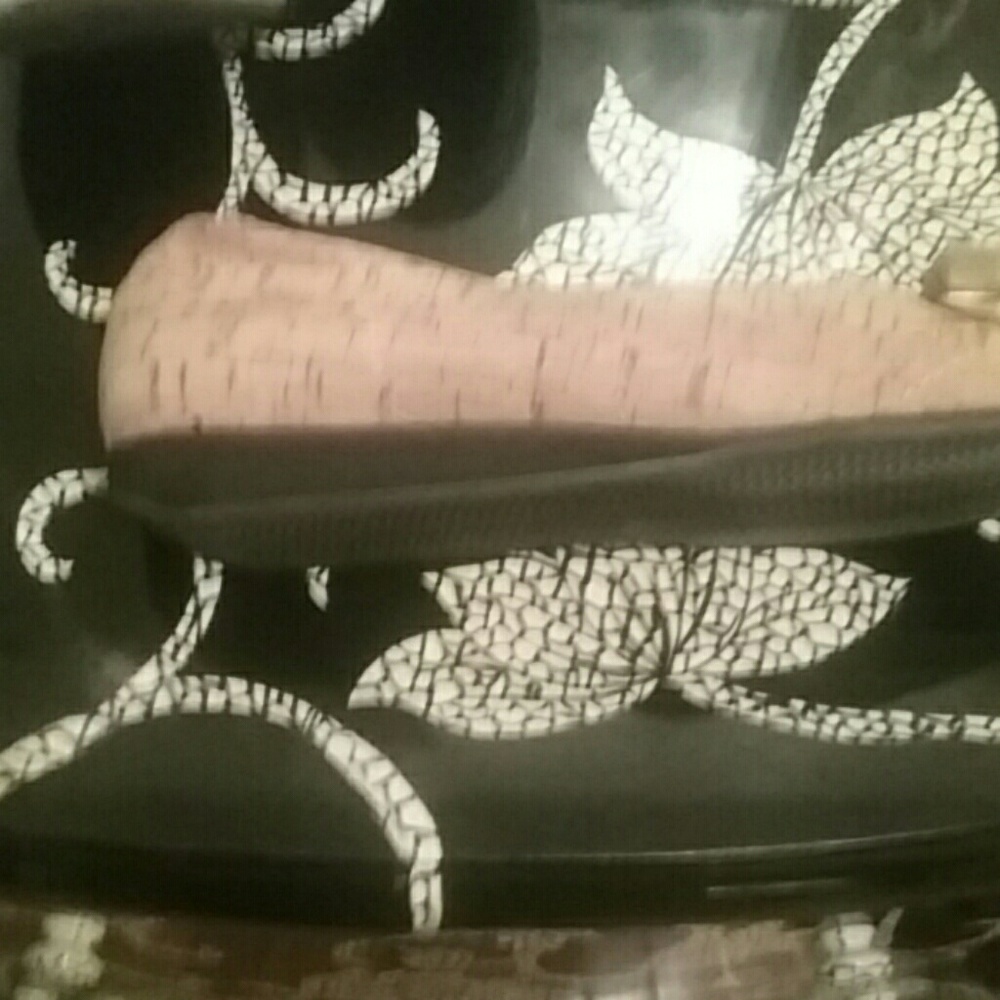 Shoes - Picture 3 of 3