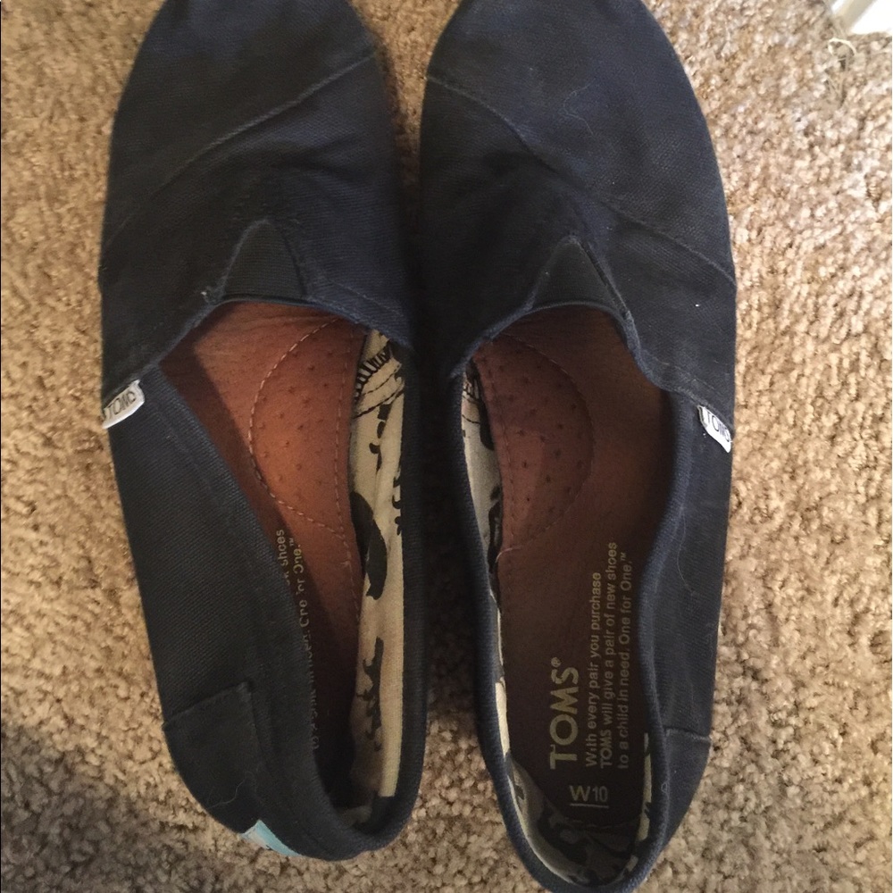 Black Toms