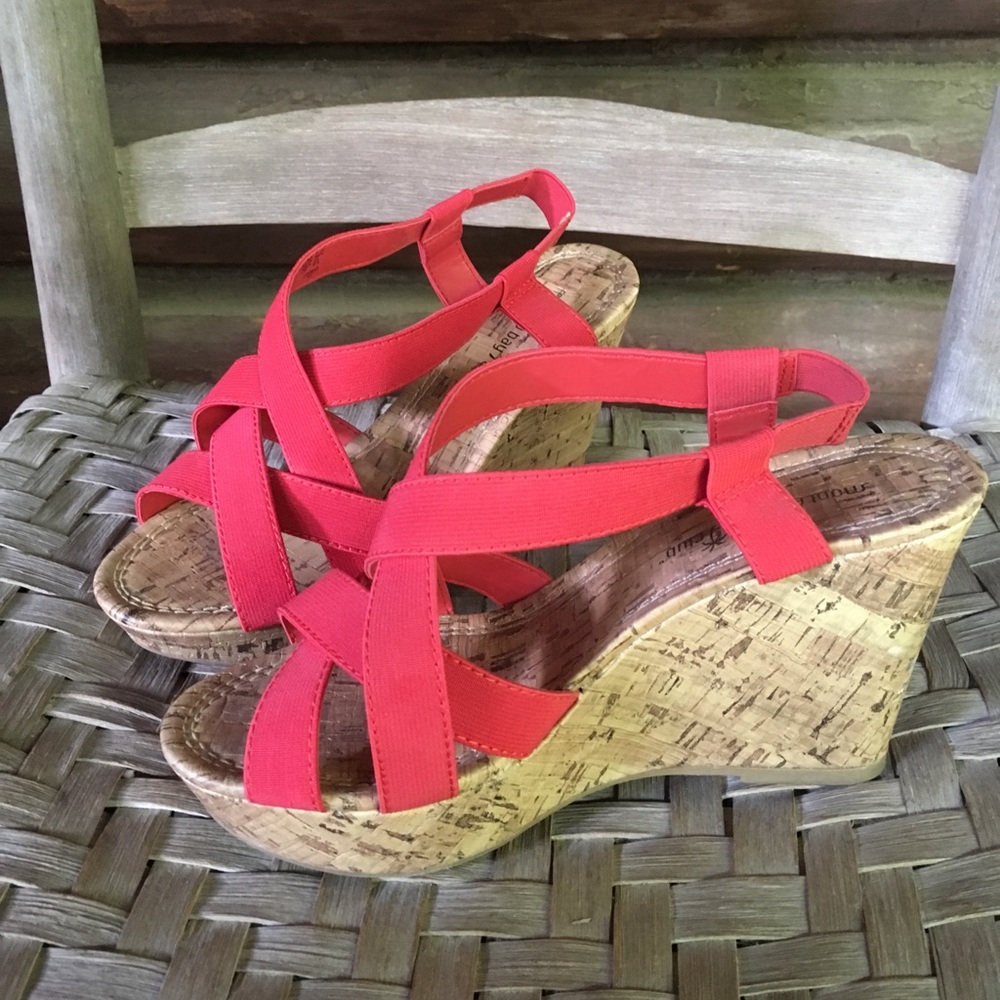 Montego bay club heels size 7 peach
