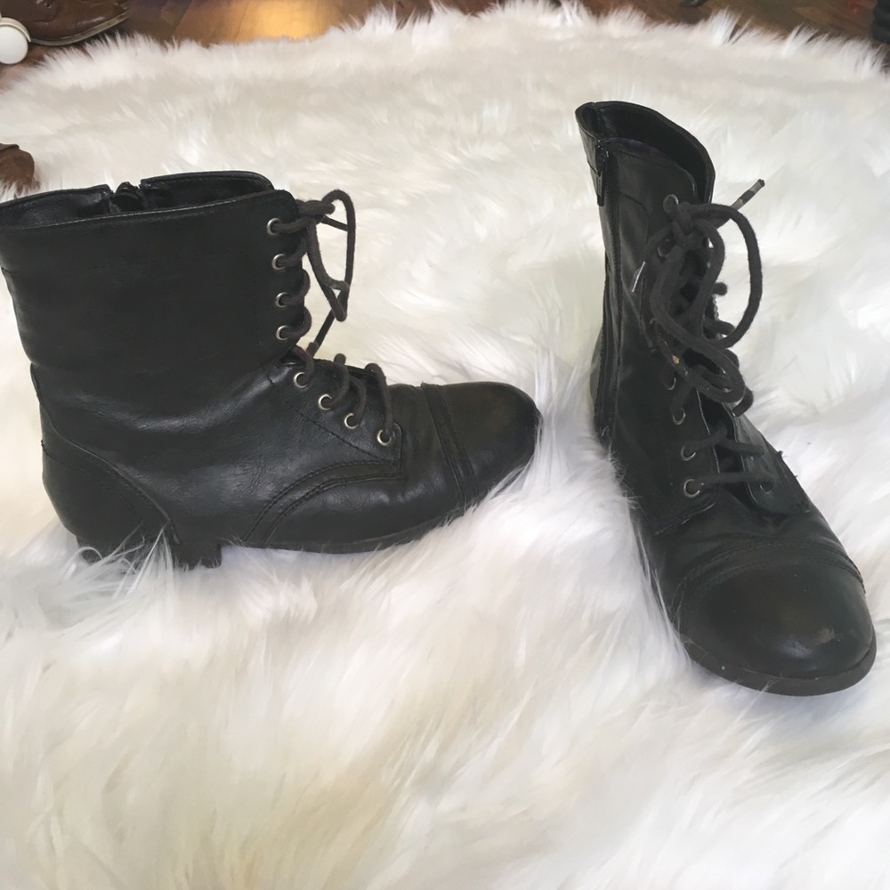 Black boots