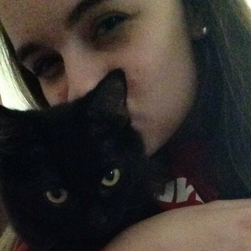 Meet your Posher, Kinley