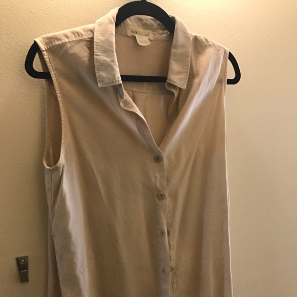 Cloth & Stone tan button down sleeveless blouse - Picture 2 of 4