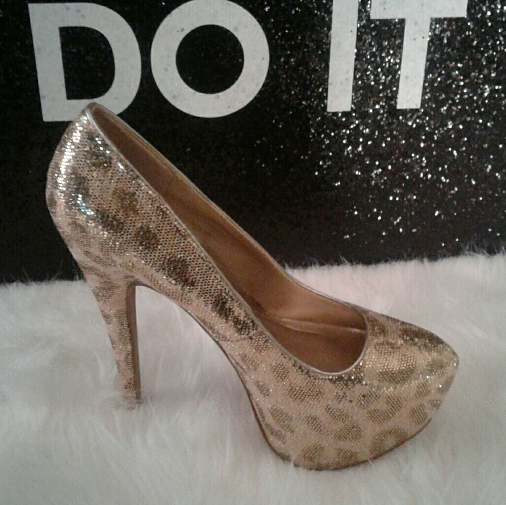 QUPID GOLD HEELS SIZE 7 - Picture 4 of 4
