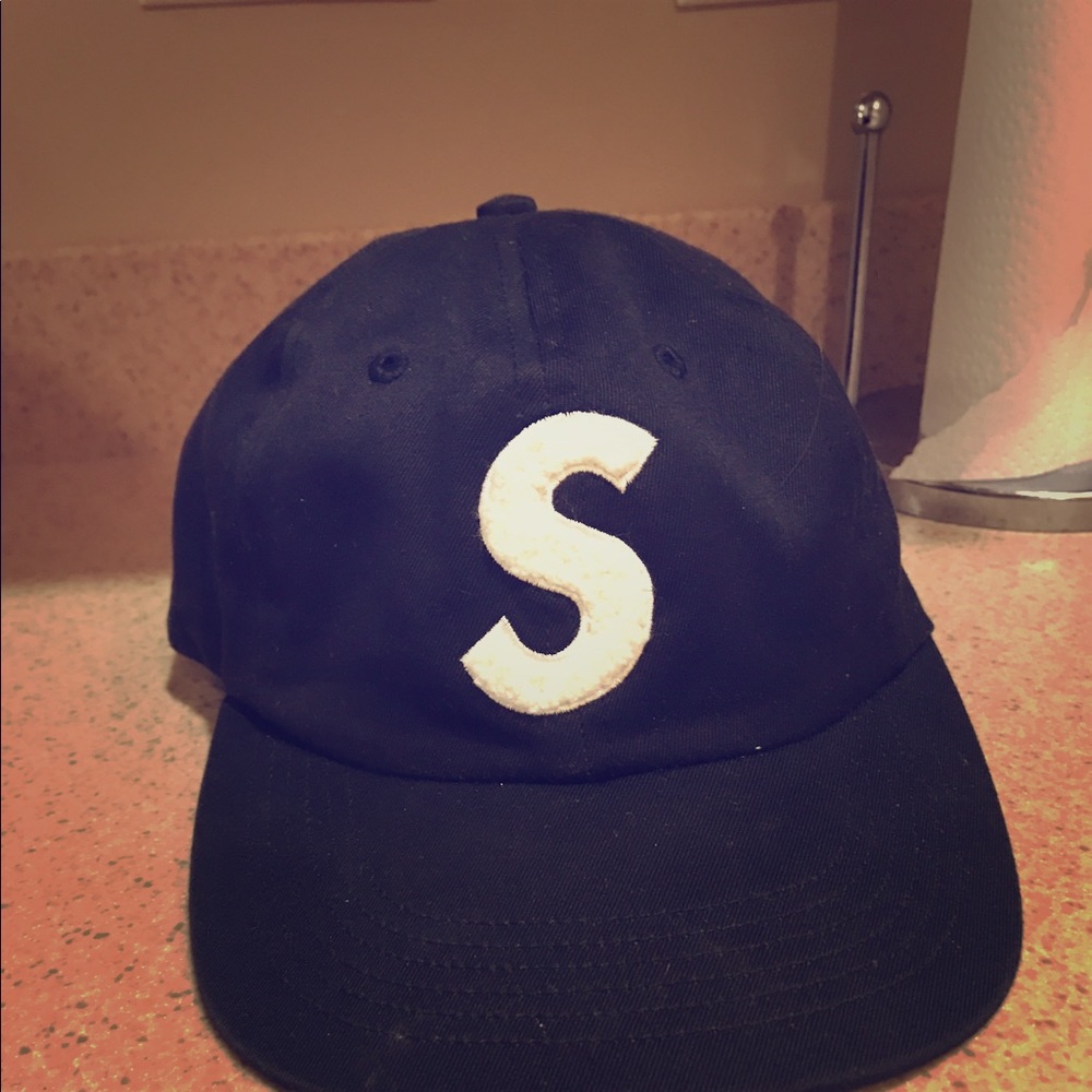 Fuzzy s cap taking trades and offers.