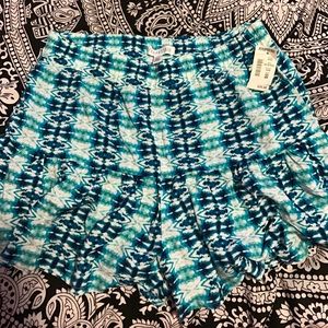 Aeropostale flowy printed short (NEW)