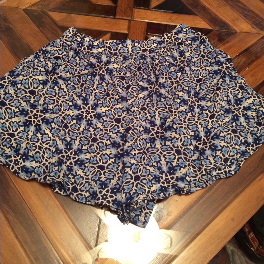 Fashion Shorts - Picture 1 of 2
