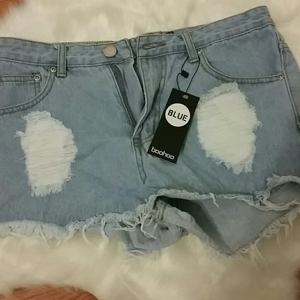 Boohoo high rise shorts