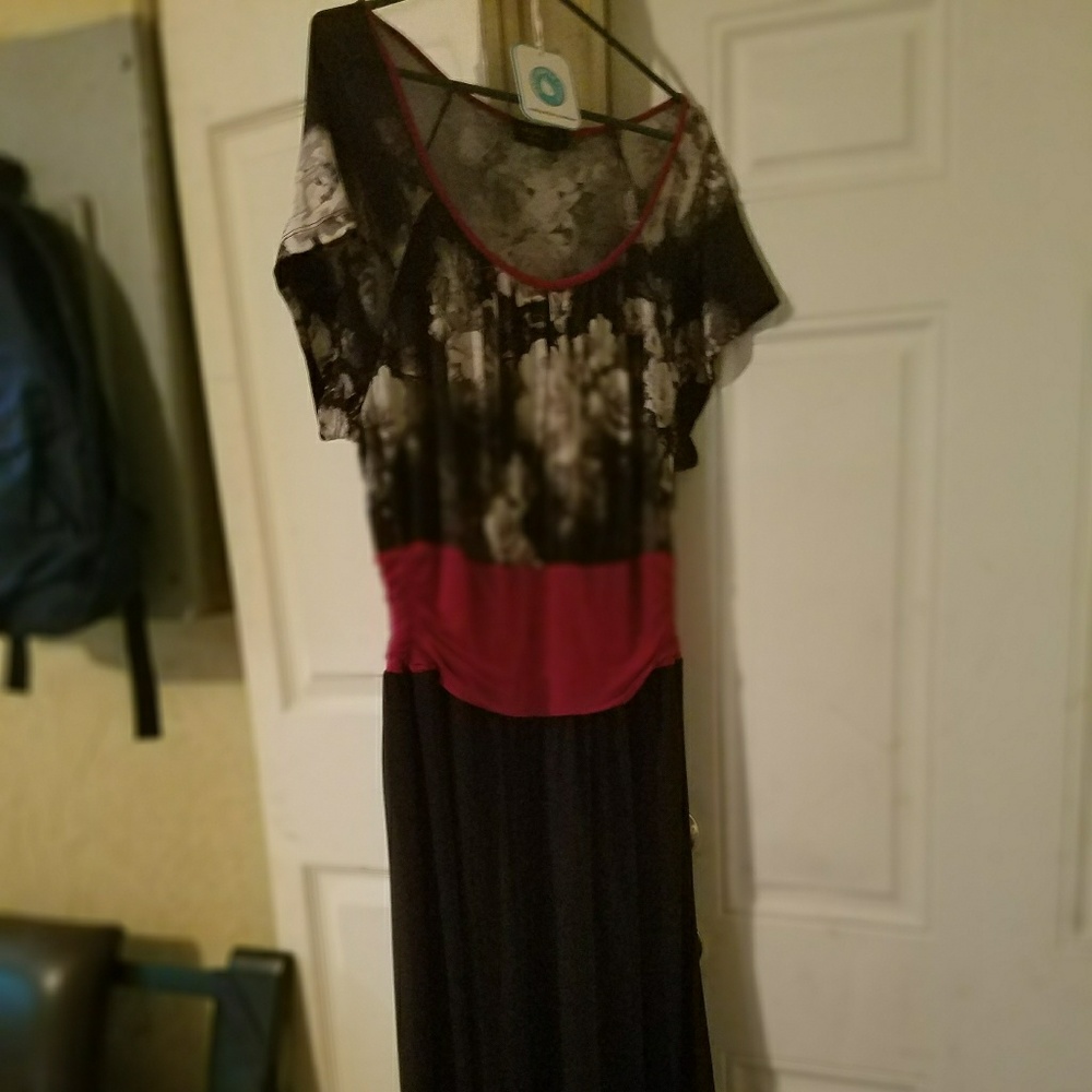 Floral Dress By IGIGI *(Size 12-Plus Size Woman)