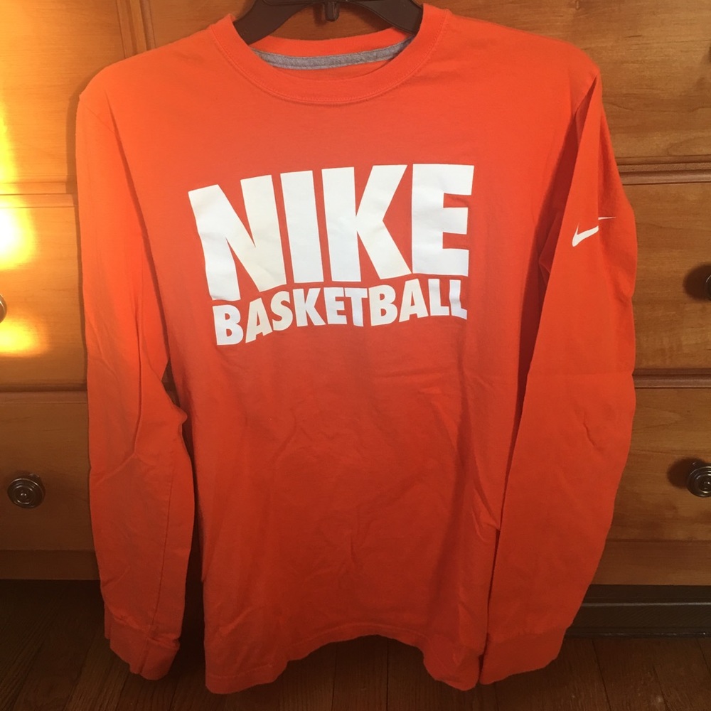 Mens Nike basketball shirt