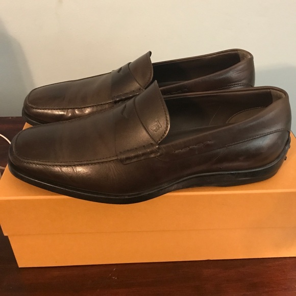 Tod\'s dark brown moc euro size 9 (I\'m 10.5 US) main image 4