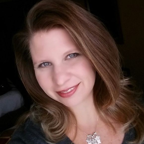 Meet your Posher, Shawna - Picture 1 of 1