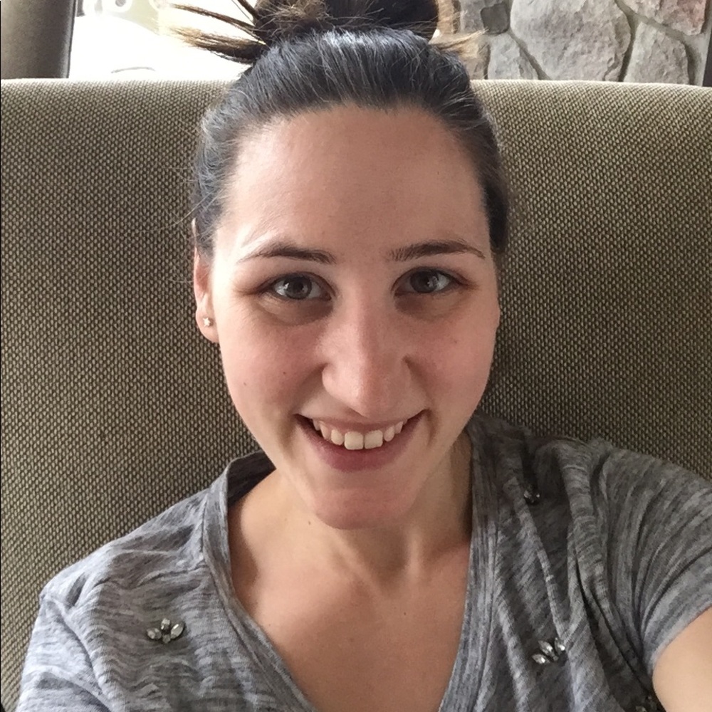 Meet your Posher, Nicole