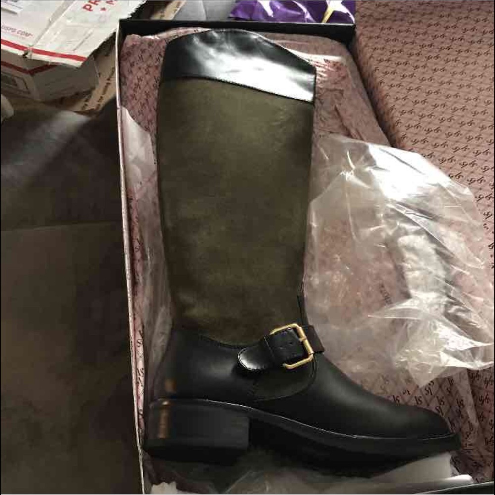 Victoria's Secret Boots