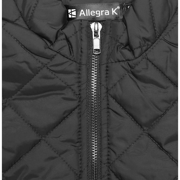 SOLD-Black Vest - Picture 4 of 5