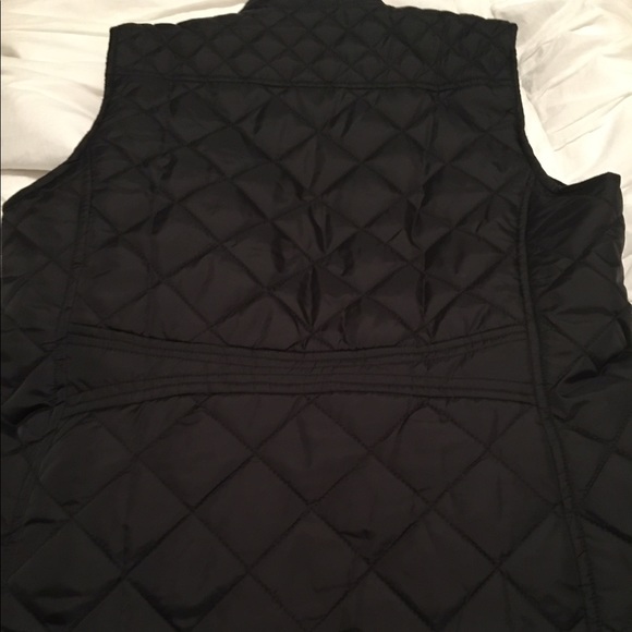 SOLD-Black Vest - Picture 5 of 5