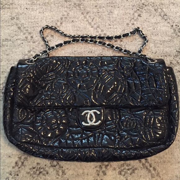 Chanel Patent Vinyl Graphic Edge Flap Shoulder Bag - Picture 2 of 7