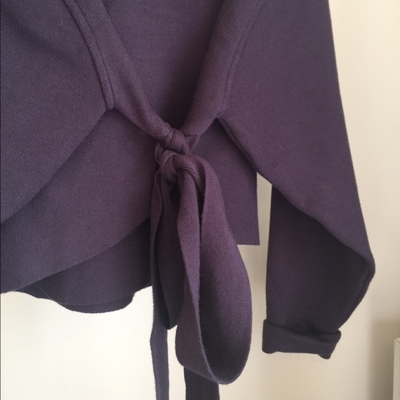 Knit Sweater with Front Tie - Picture 5 of 5