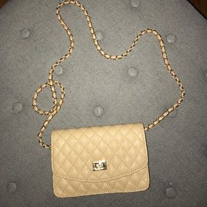 Urban Expressions Sheena Quilted Crossbody bag