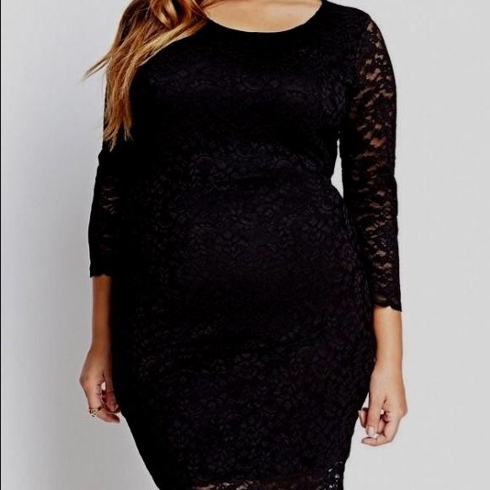 Black lace floral bodycon dress