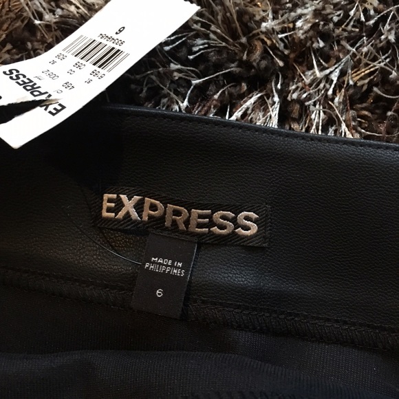 *NWT* Black Leather Express Skirt - Picture 2 of 3