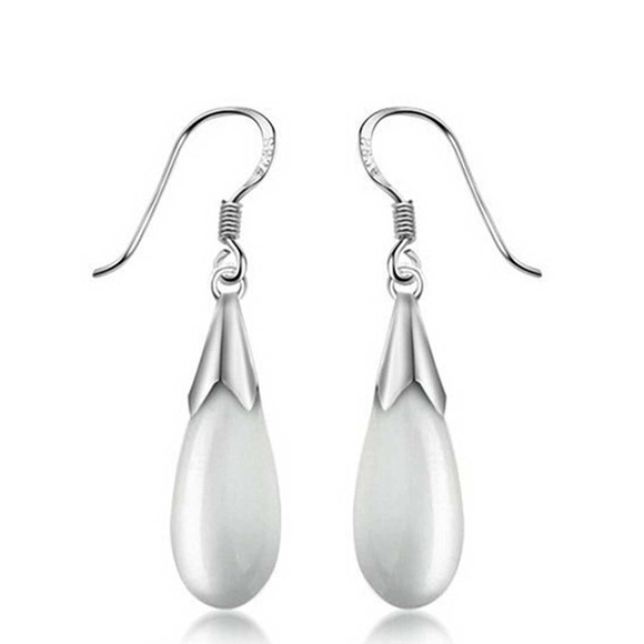 The Water-drop Shape Opal Earrings - Picture 1 of 1