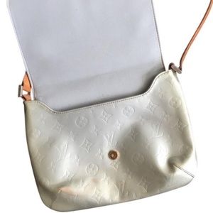 Louis Vuitton Women's Silver Vernis Shoulder Bag