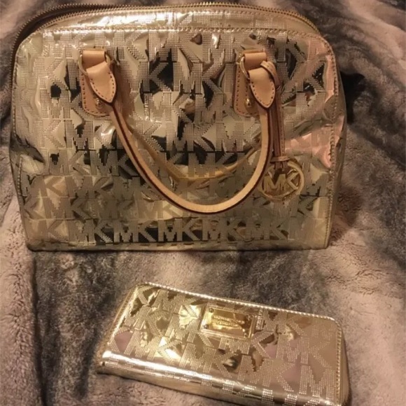 Michael Kors purse and wallet - Picture 1 of 1