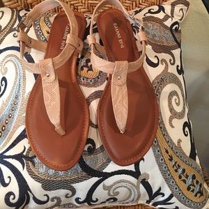 Gianni Bini sandals