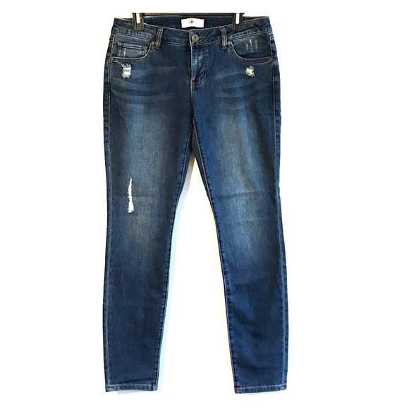 Cabi brand lightly distressed blue jeans - Picture 1 of 3