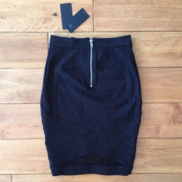 NWT GUESS Sexy Fitted Bodycon Mesh Pencil Skirt - Picture 3 of 4