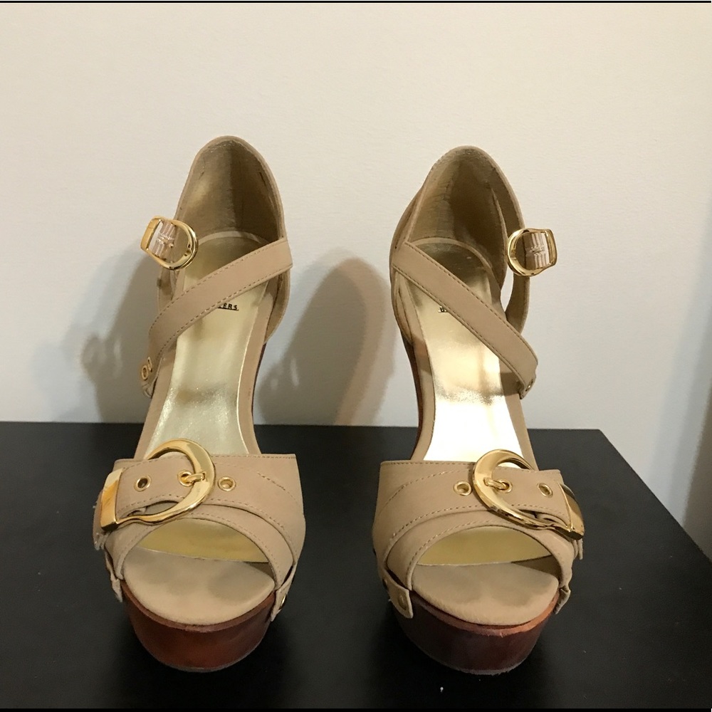 Bakers taupe and gold wooden heels