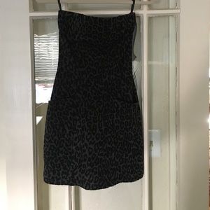 Sleeveless dress