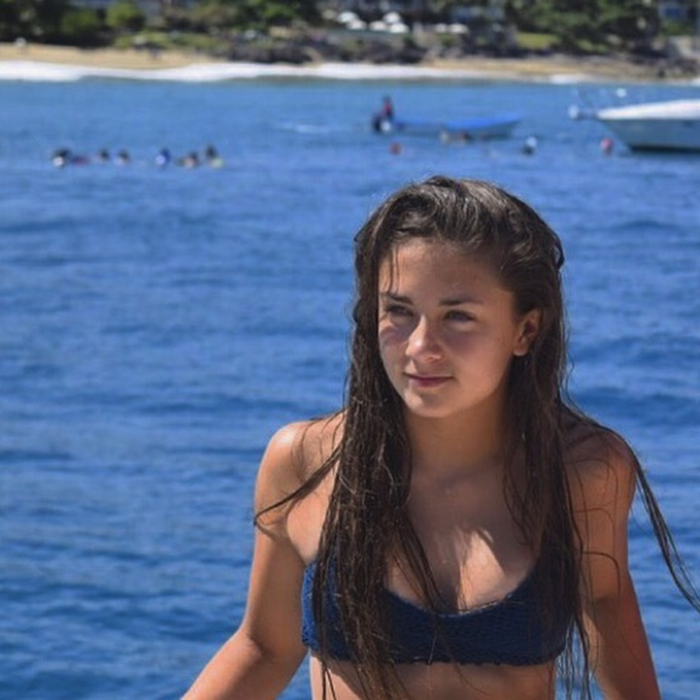 Meet your Posher, Carly