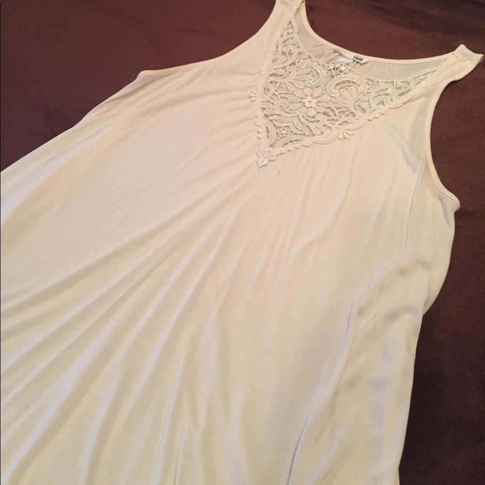 H&M White Lace VNeck Tank Top