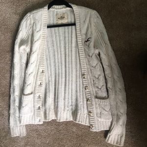 Hollister Co off-white knit cardigan with pockets!